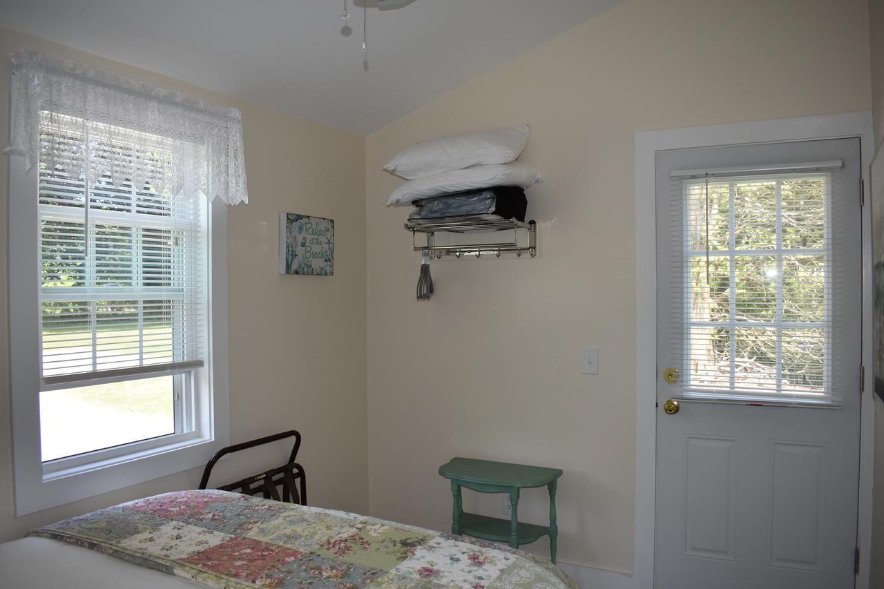 Hathaways Guest Cottages Charlestown Bagian luar foto